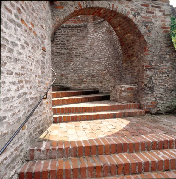 Brick Stairway Repair